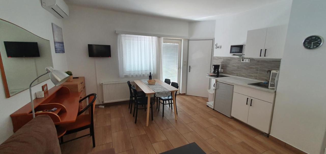 Forrest Apartman Gyenesdiás Kültér fotó