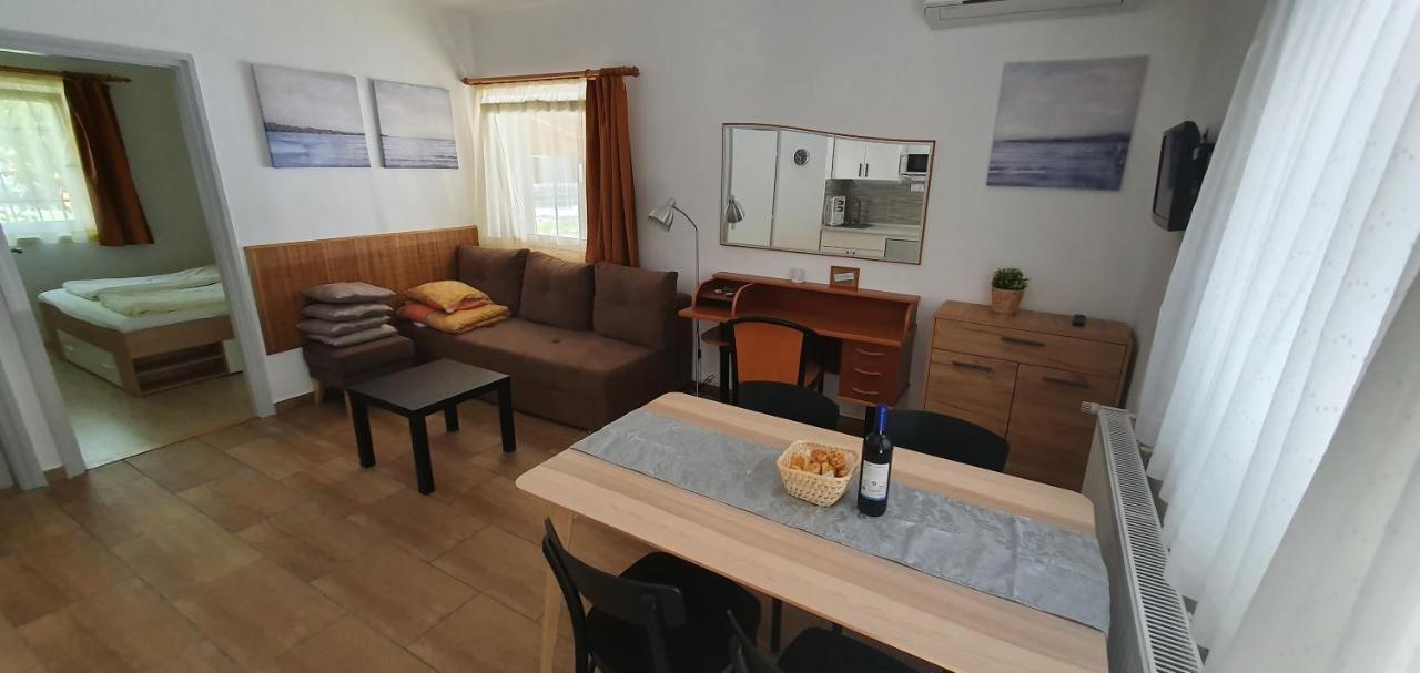 Forrest Apartman Gyenesdiás Kültér fotó