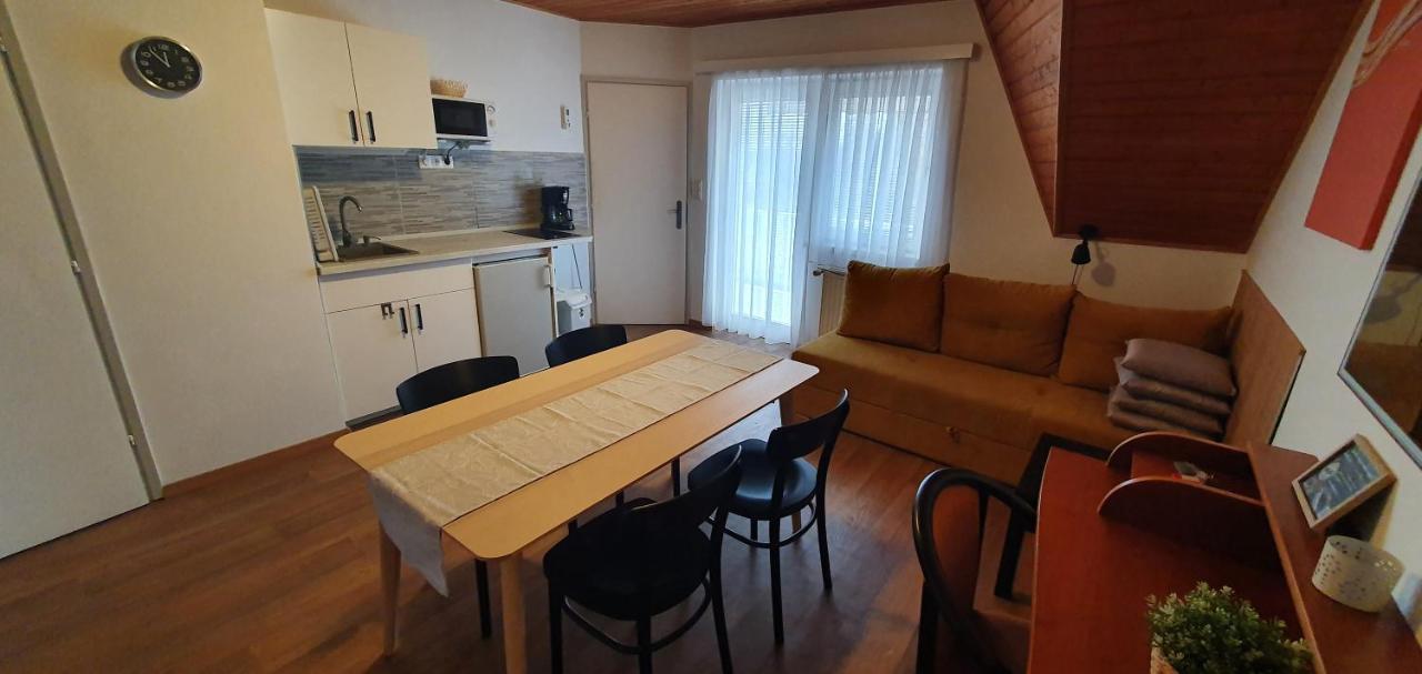 Forrest Apartman Gyenesdiás Kültér fotó