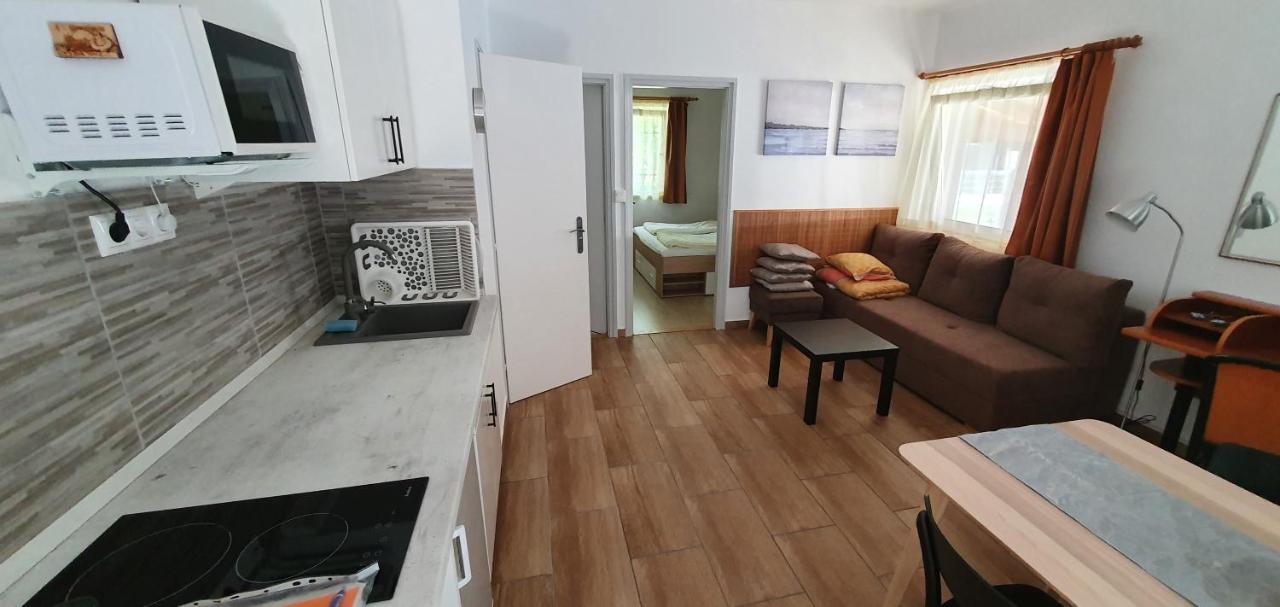 Forrest Apartman Gyenesdiás Kültér fotó